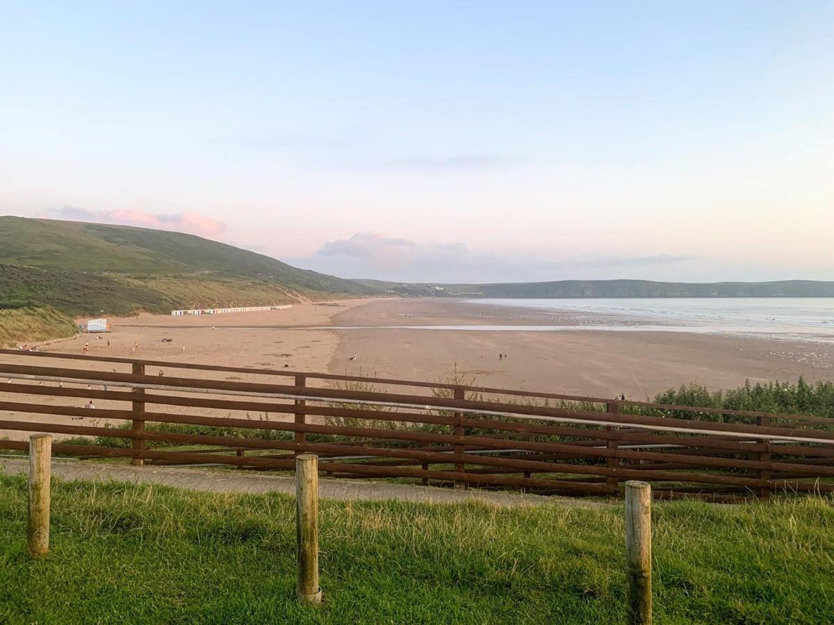 8 Middlecombe - Luxury Apartment At Byron Woolacombe, Only 4 Minute Walk To Woolacombe Beach! Exterior photo