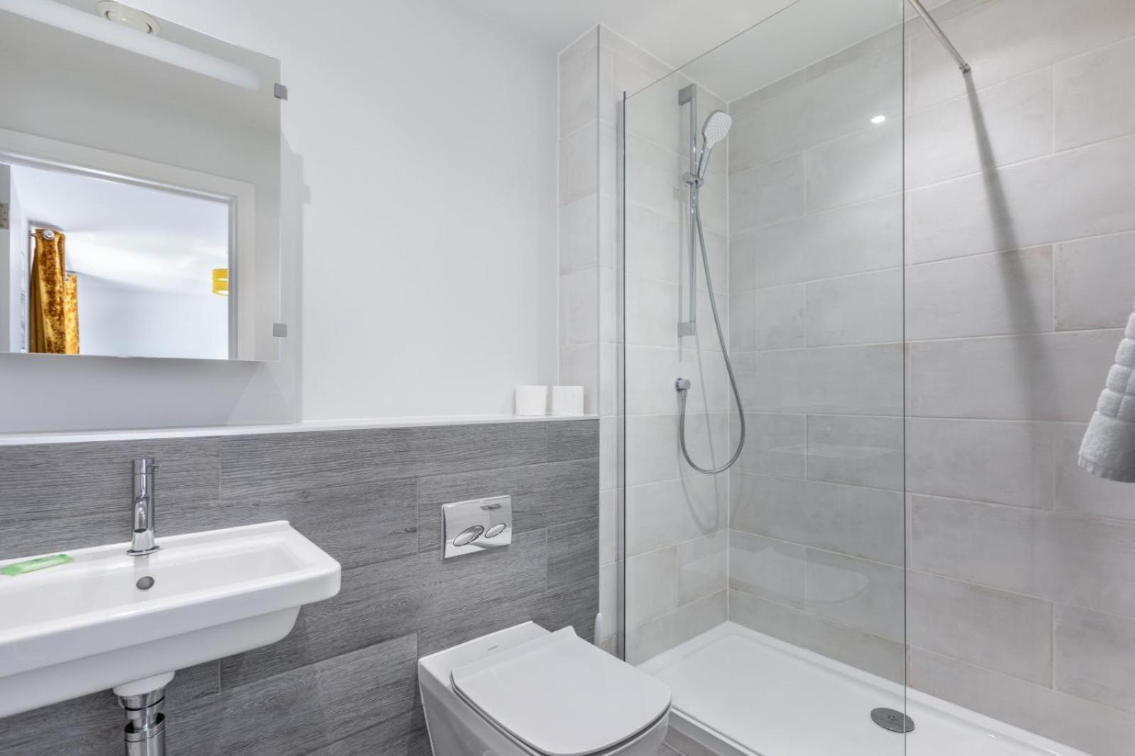 8 Middlecombe - Luxury Apartment At Byron Woolacombe, Only 4 Minute Walk To Woolacombe Beach! Exterior photo